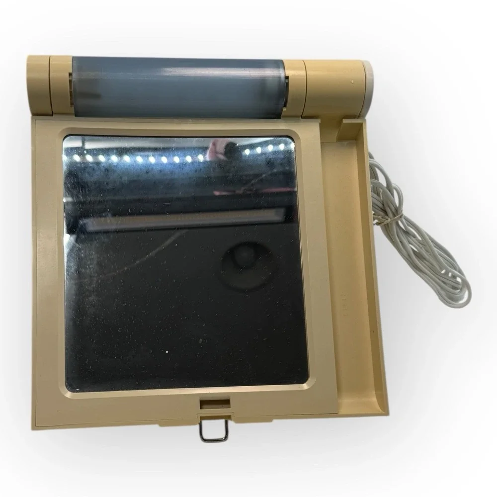 Clairol Take A Look Lighted Vanity Travel Mirror TM-1 1979 Make-Up Retro Vintage